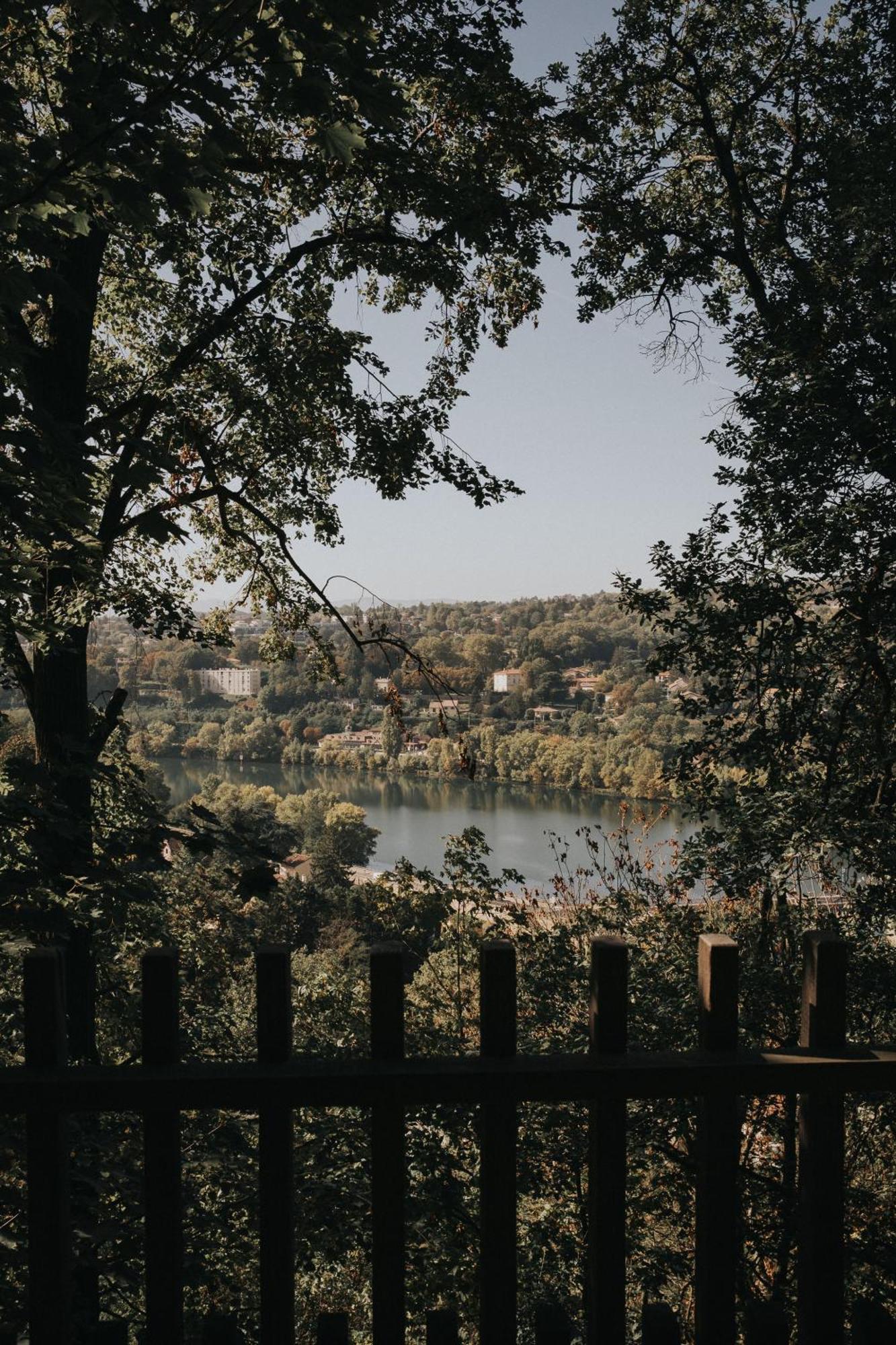 La Cabane De La Saone, Lyon Country House Caluire-et-Cuire Buitenkant foto